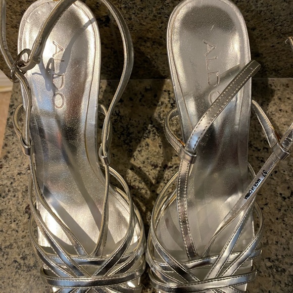 Aldo size 37 strappy silver open toed sandals - Picture 2 of 4